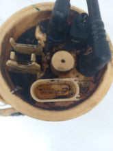 Load image into Gallery viewer, Audi A4 2.5 V6 TDi B6 Cabriolet Fuel Sender Unit
