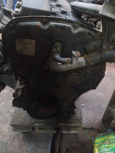 Load image into Gallery viewer, Ford Transit MK6 2.4 RWD 2000 - 2006 Bare Engine Great Runner