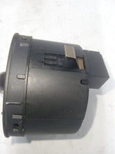 Load image into Gallery viewer, Audi A6 C6 TDi Quattro S Line Avant Headlight Switch