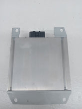 Load image into Gallery viewer, Audi A4 B7 SE 2.0 TDI Audio Amplifier