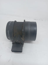 Load image into Gallery viewer, Audi A4 B7 SE 2.0 TDI MAF Sensor