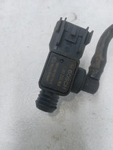 Load image into Gallery viewer, Ford Transit Custom 2.2 Euro 5 FWD 2015 - 2019 Vacuum Pipe With Sensor