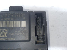 Load image into Gallery viewer, Audi Q7 4L 3.0 TDi Quattro S line Drivers Side Front Door Module