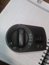 Load image into Gallery viewer, 7940664