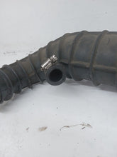 Load image into Gallery viewer, Ford Transit MK6 2.0 TDDI FWD 2000 - 2006 Air Intake Pipe Hose