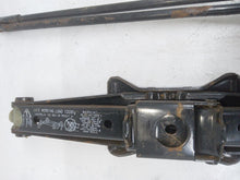 Load image into Gallery viewer, Ford Transit MK6 2000 - 2006 Jack And Wheel Brace Set