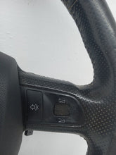 Load image into Gallery viewer, Audi A4 B7 SE 2.0 TDI Complete Steering Wheel