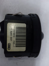 Load image into Gallery viewer, Audi Q7 4L 3.0 TDi Quattro S line Headlight Switch
