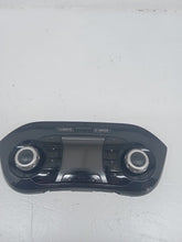 Load image into Gallery viewer, Nissan Juke 1.6 Petrol Dig-t MK1 2010-2014 Climate Control