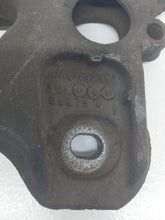 Load image into Gallery viewer, Audi A4 2.5 V6 TDi B6 Cabriolet Gearbox Holder