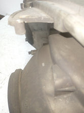 Load image into Gallery viewer, Vauxhall Vivaro Renualt Trafic 1.9 DCi F9Q Passenger Side Headlight