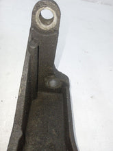 Load image into Gallery viewer, Vauxhall Vivaro Renualt Trafic 1.9 DCi Fuel Injection Pump Rear Fixing Bracket