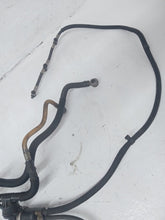 Load image into Gallery viewer, Audi A6 C6 TDi SE Auto Avant Fuel Pipe Feed And Return