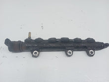 Load image into Gallery viewer, Nissan Primastar Vauxhall Vivaro Trafic 2.0 Fuel Rail