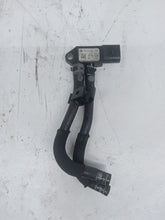 Load image into Gallery viewer, Audi A4 B8 SE 2.0 TDI Pressure Sensor And Pipes