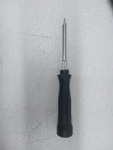 Load image into Gallery viewer, Audi A4 B7 SE 2.0 TDI Emergency Jack Kit