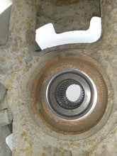 Load image into Gallery viewer, Audi Q7 4L 3.0 TDi Quattro Drivers Right Side Front Knuckle And Bearing