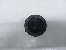 Load image into Gallery viewer, Audi A6 C6 TDi Quattro S Line Avant Headlight Switch