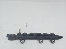 Load image into Gallery viewer, Nissan Primastar Vauxhall Vivaro Trafic 2.0 Fuel Rail