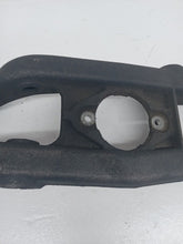 Load image into Gallery viewer, Audi A4 2.5 V6 TDi B6 Cabriolet Gearbox Holder