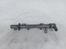 Load image into Gallery viewer, Audi A6 C6 TDi SE Auto Avant Drivers Right Side Fuel Rail