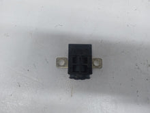 Load image into Gallery viewer, Audi Q7 4L 3.0 TDi Quattro Battery Overload Fuse