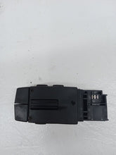 Load image into Gallery viewer, Nissan Primastar Vauxhall Vivaro Trafic 2.0 M9R Radio Remote Control