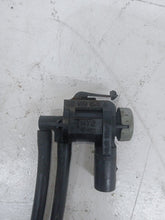 Load image into Gallery viewer, Audi A4 B8 SE 2.0 TDI Sensor With Vacuum Pipes