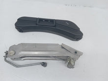 Load image into Gallery viewer, Audi A4 B7 SE 2.0 TDI Emergency Jack Kit
