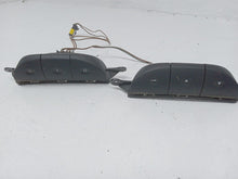 Load image into Gallery viewer, Vauxhall Vivaro Renualt Trafic Primastar 1.9 D F9Q Steering Wheel Radio Controls