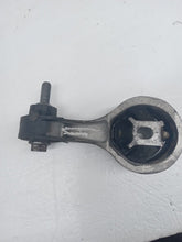 Load image into Gallery viewer, Nissan Primastar Vauxhall Vivaro Trafic 2.0 M9R Gearbox Mount