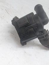 Load image into Gallery viewer, Audi A4 B8 SE 2.0 TDI Auxiliary Water Pump