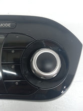 Load image into Gallery viewer, Nissan Juke 1.6 Petrol Dig-t MK1 2010-2014 Climate Control