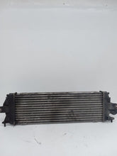 Load image into Gallery viewer, Nissan Primastar Vauxhall Vivaro Trafic 2.0 M9R Intercooler