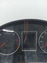 Load image into Gallery viewer, Audi A4 B7 SE 2.0 TDI Speedometer