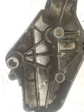 Load image into Gallery viewer, Vauxhall Vivaro Renualt Trafic 1.9 CDTi F9Q Engine Mount