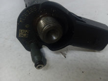 Load image into Gallery viewer, Audi A4 B8 SE 2.0 TDI Fuel Injector 03L 130 277