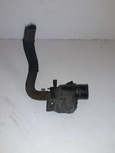 Load image into Gallery viewer, Vauxhall Vivaro Renualt Trafic 2.0 M9R Thermostat Housing