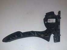 Load image into Gallery viewer, Ford Mondeo MK4 1.8 TDCi 2007 - 2010 Accelerator Pedal