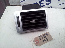 Load image into Gallery viewer, PEUGEOT 307 CC HEATER VENT LEFT SIDE 2004 1997cc
