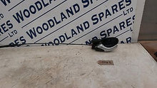 Load image into Gallery viewer, FORD FOCUS DOOR HANDLE PASSENGER SIDE INNER ST170 2003