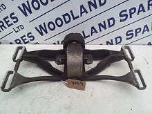 Load image into Gallery viewer, JAGUAR XJ6 X350 AUTOMATIC GEARBOX MOUNTING BRACKET