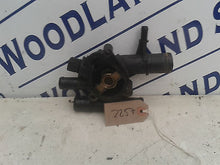 Load image into Gallery viewer, RENAULT TRAFIC SL27 DCI 100 SWB 1.9 THERMOSTAT HOUSING