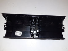 Load image into Gallery viewer, Audi A5 8T3 2.0 TFSi S line Centre Heater Vents