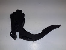 Load image into Gallery viewer, Audi A5 8T3 2.0 TFSi S line Accelerator Pedal