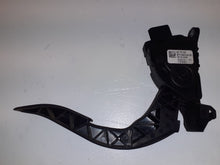Load image into Gallery viewer, Audi A5 8T3 2.0 TFSi S line Accelerator Pedal