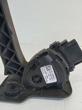 Load image into Gallery viewer, Ford Transit MK7 Euro 4 2.2 FWD 2007 - 2013 Accelerator Pedal