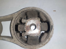 Load image into Gallery viewer, Vauxhall Vivaro Renualt Trafic 1.9 F9Q Gearbox Mount Roll Resistor