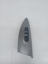 Load image into Gallery viewer, Nissan Juke 1.6 Petrol Dig-t MK1 2010-2014 Passenger Left Side Front Switches
