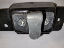 Load image into Gallery viewer, Vauxhall Vivaro Renualt Trafic 1.9 DCi 100 Drivers Side Rear Inner Handle